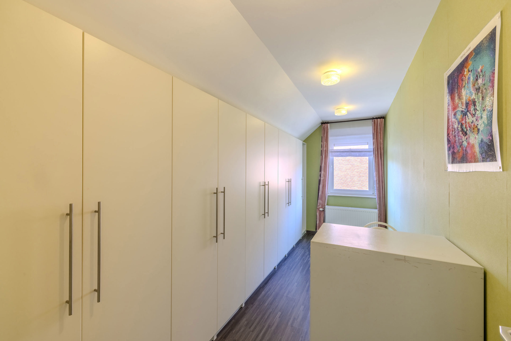 Instapklare woning met mogelijk 5 slaapkamers!