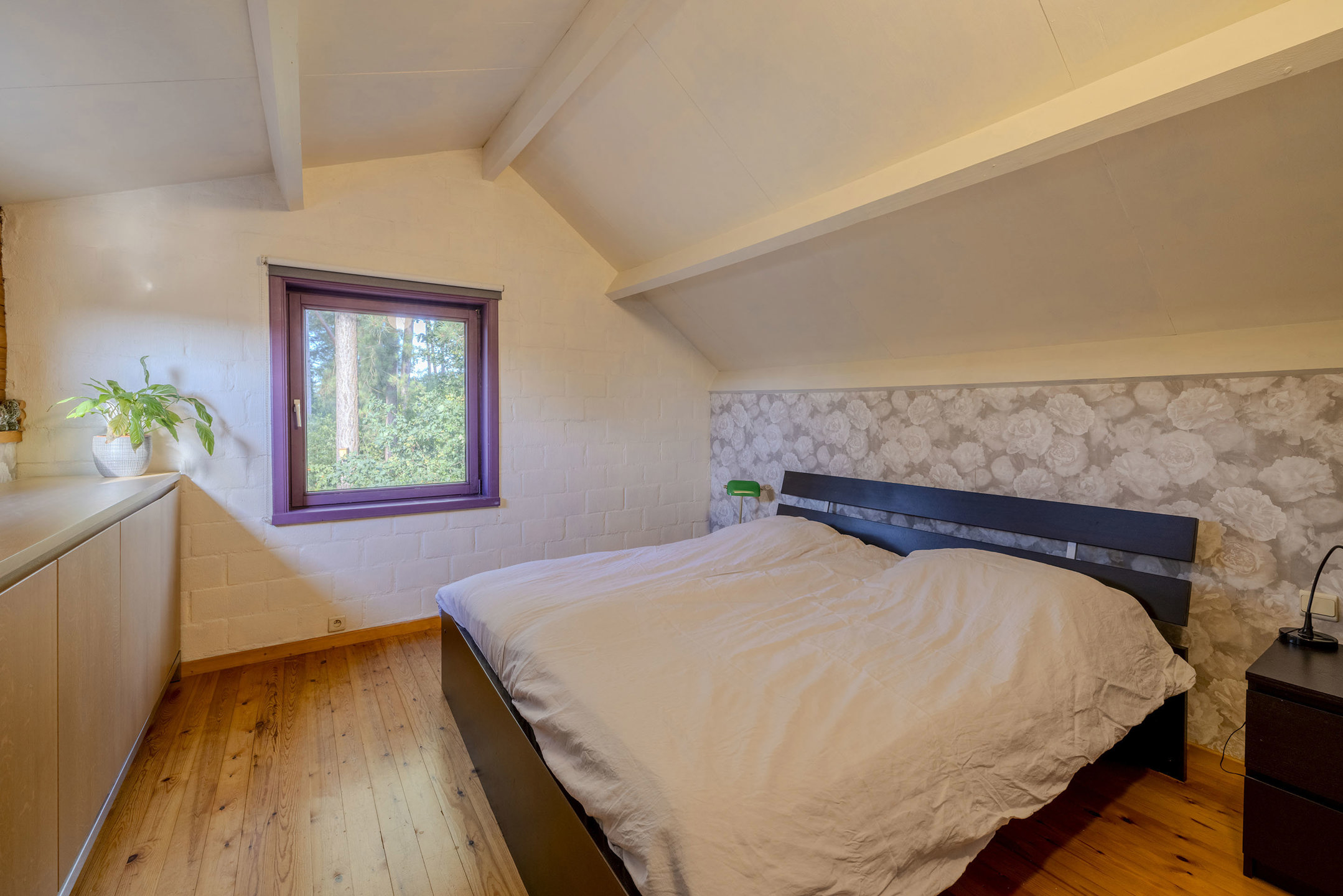 Instapklare woning met 4 slaapkamers op perceel van 1.526 m²!