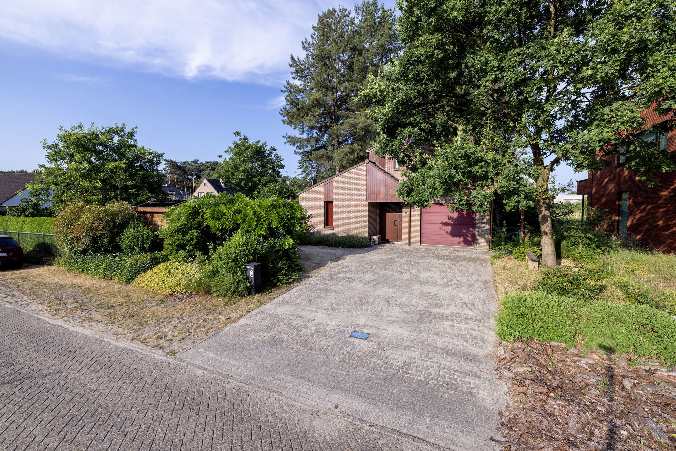 Instapklare woning met 4 slaapkamers op perceel van 1.526 m²!