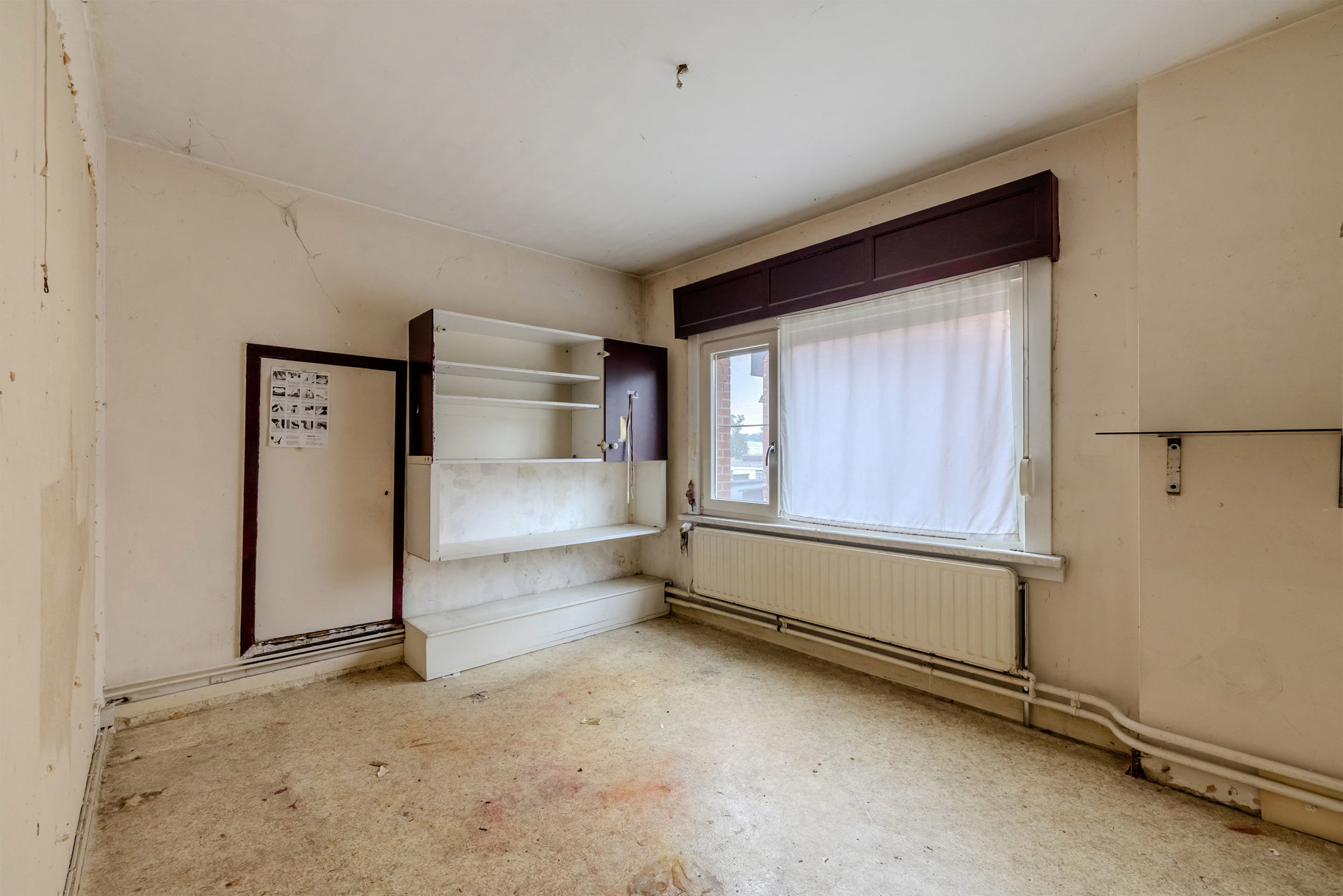 Ruime woning met loods (180m²) op toplocatie.