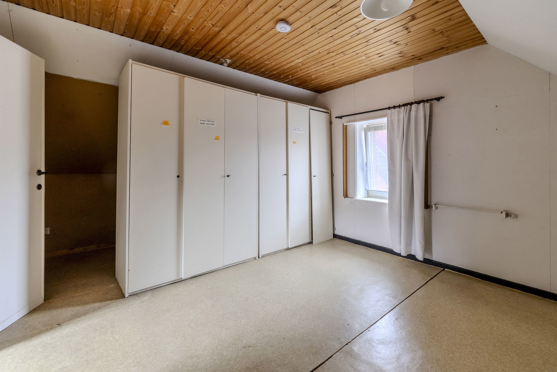 Ruime woning met loods (180m²) op toplocatie.
