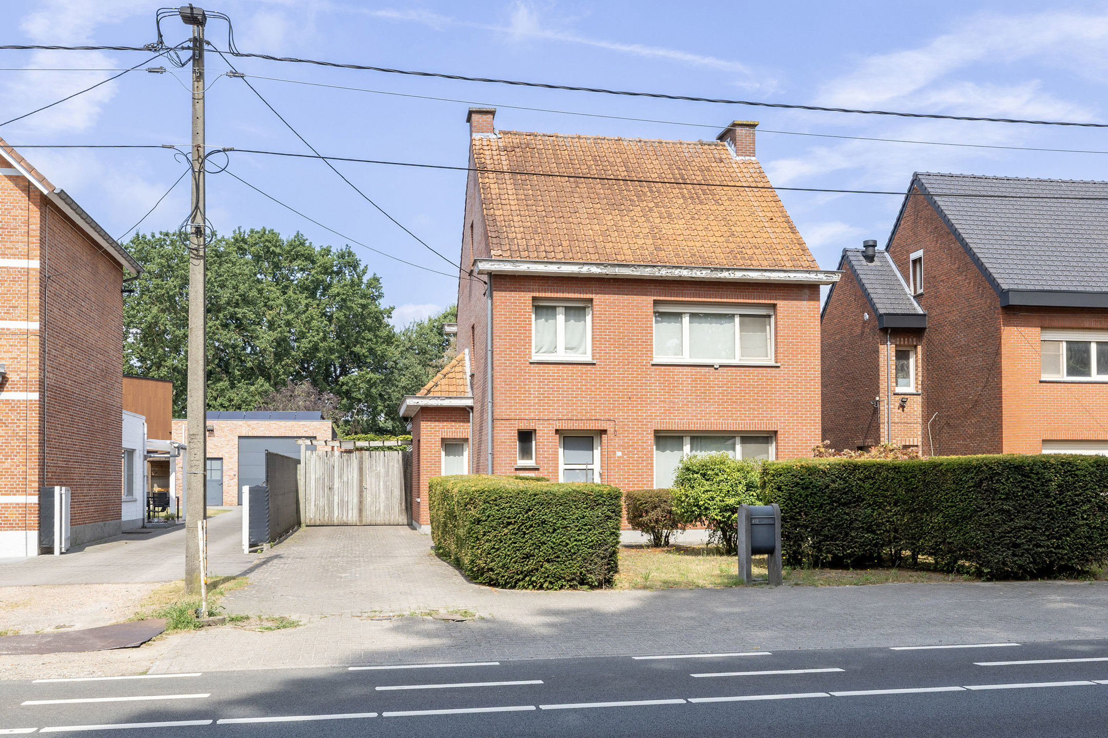 Ruime woning met loods (180m²) op toplocatie.
