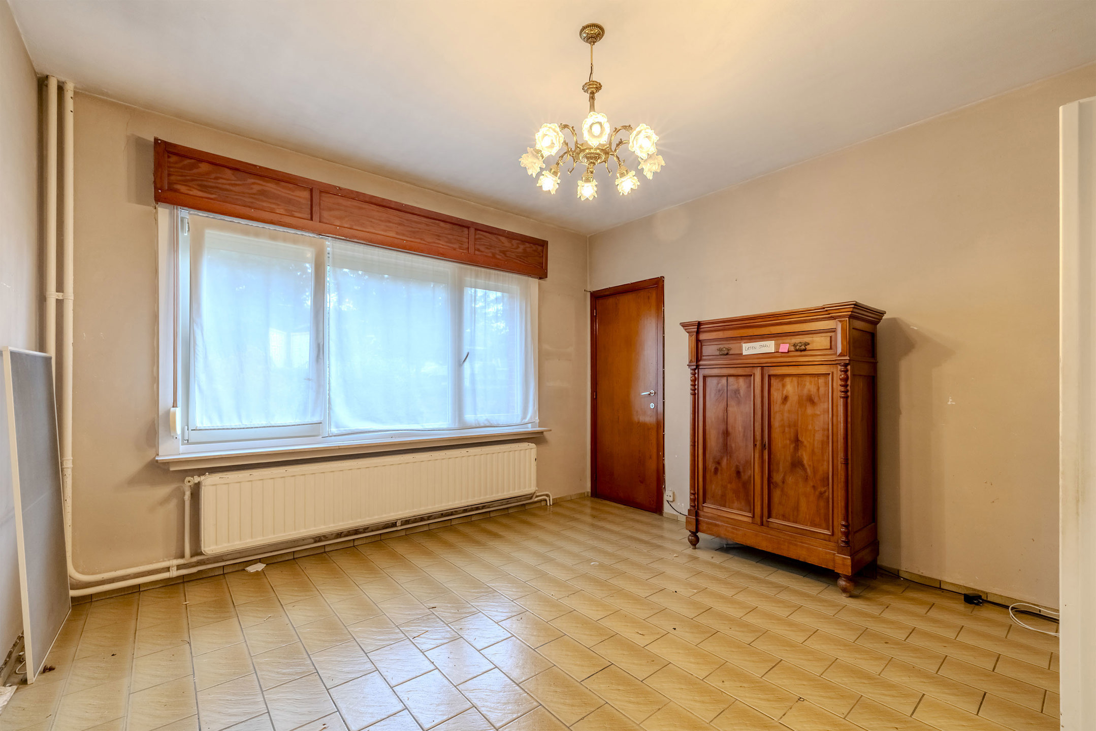 Ruime woning met loods (180m²) op toplocatie.