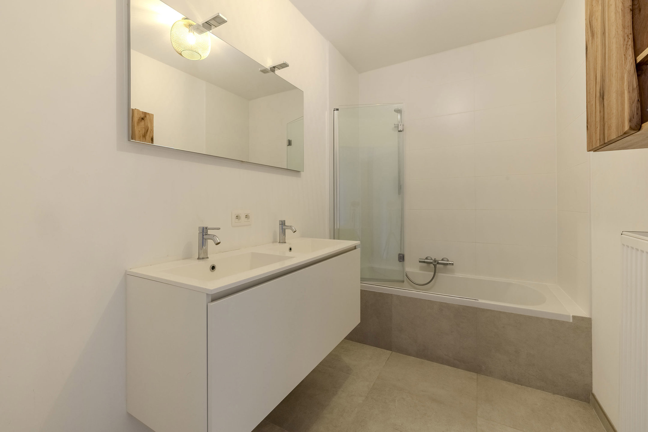 Instapklaar appartement met parkeerplaats in Westmalle!
