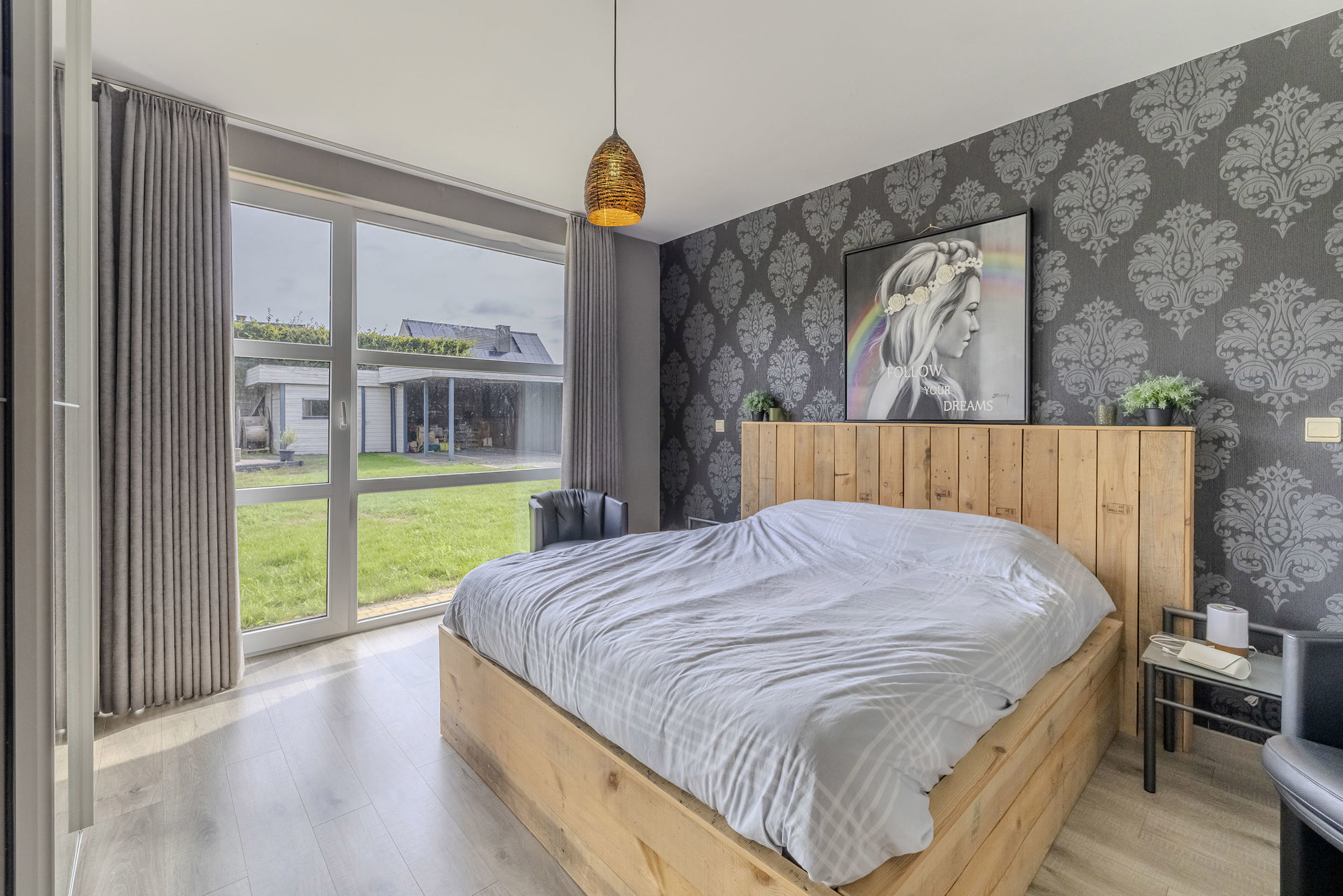Woning in doodlopende straat met 5-6 Slaapkamers