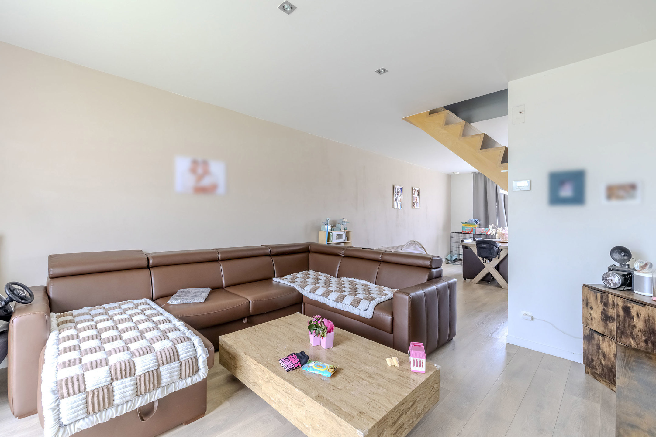 Recente woning met 3 slpk, carport en tuin