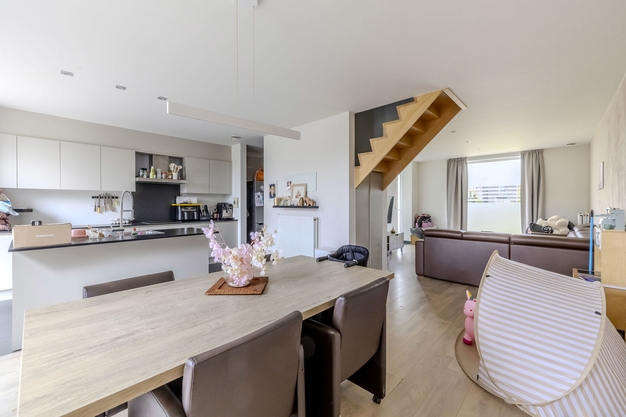 Recente woning met 3 slpk, carport en tuin