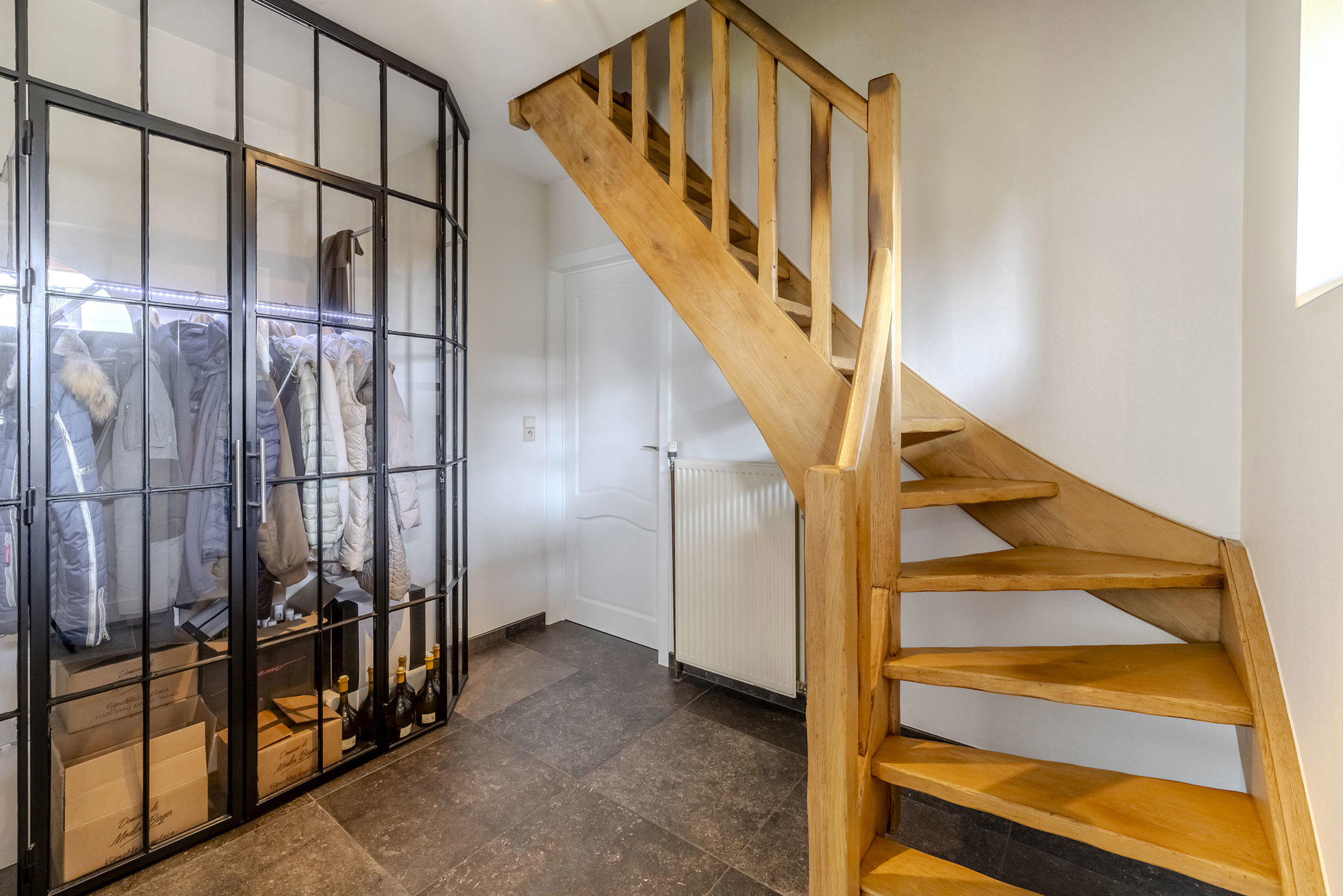 Instapklare woning op 1.440 m² in centrum Oostmalle!