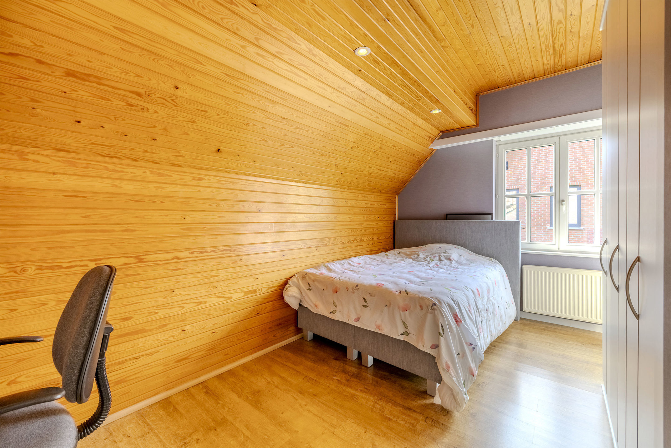 Instapklare woning op 1.440 m² in centrum Oostmalle!