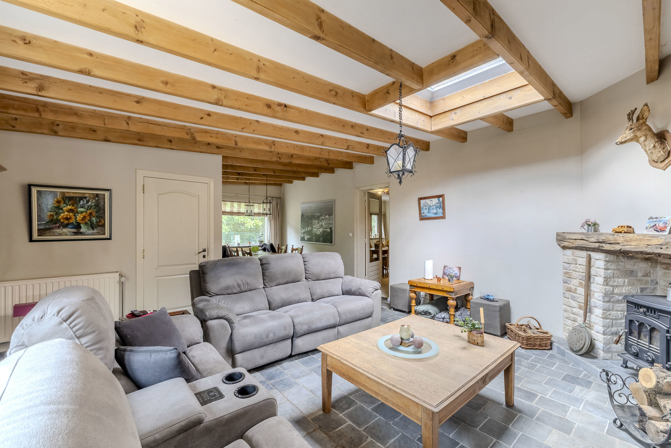 Ruime woning met vergunde loods 660 m² in Herentals!