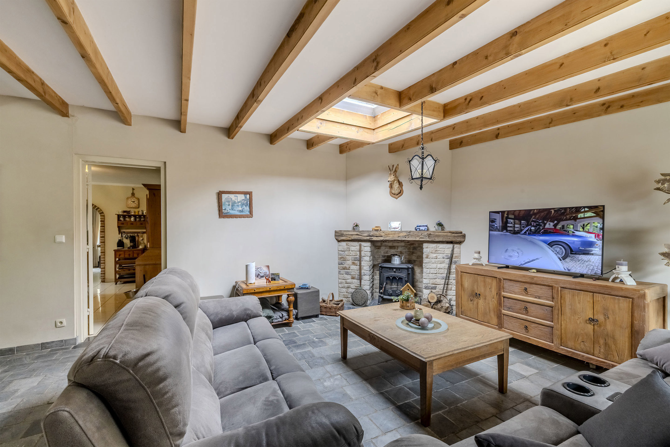 Ruime woning met vergunde loods 660 m² in Herentals!