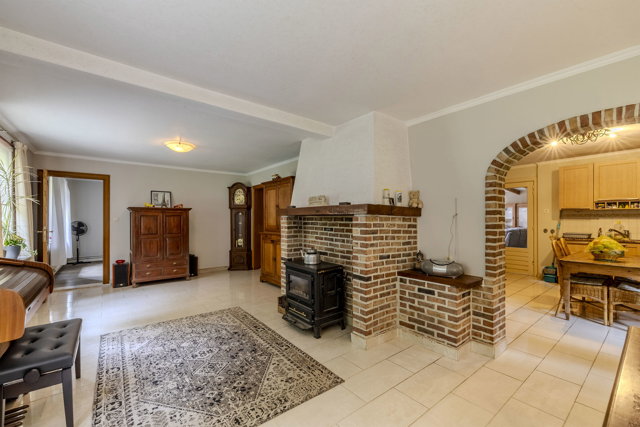 Ruime woning met vergunde loods 660 m² in Herentals!