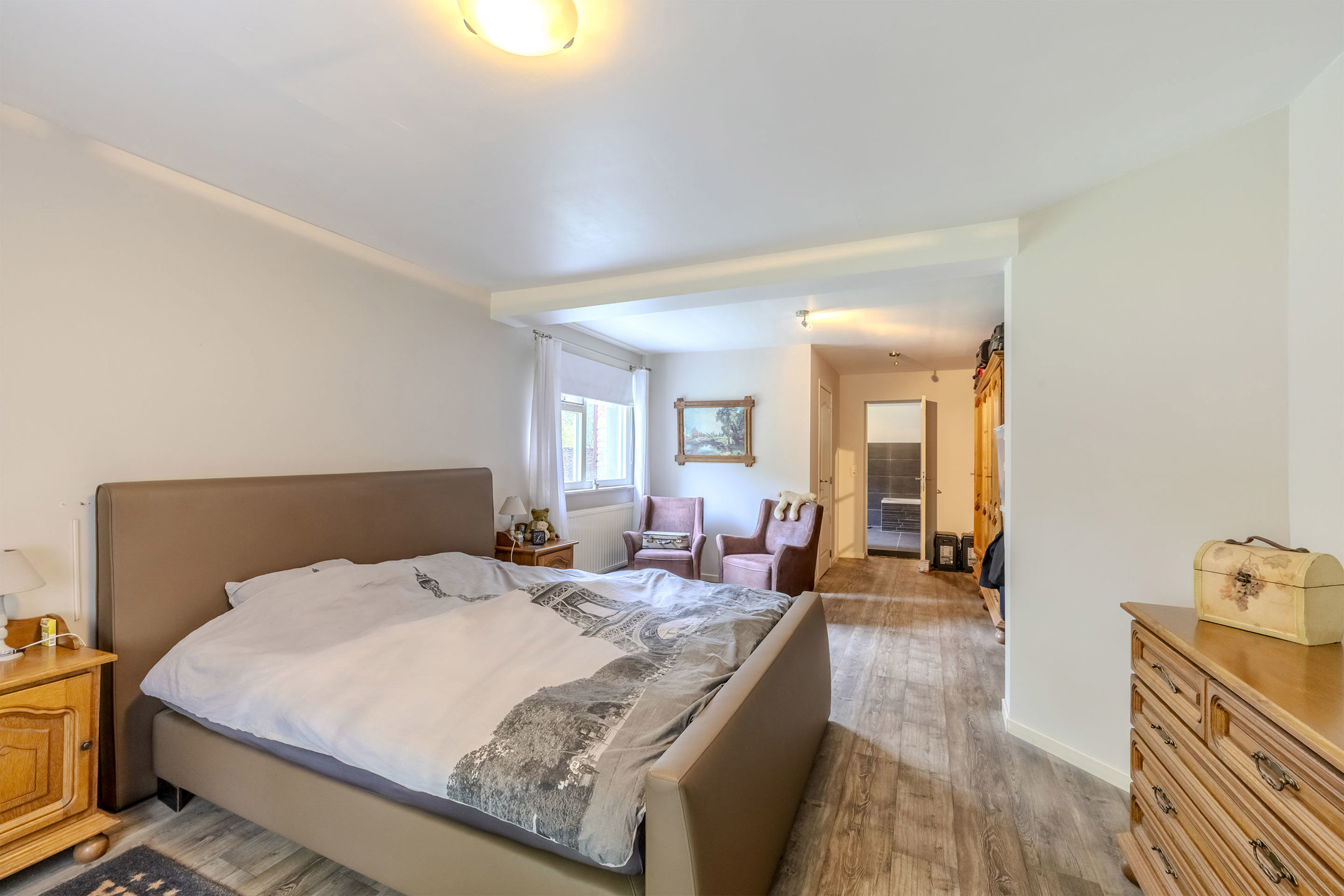 Ruime woning met vergunde loods 660 m² in Herentals!
