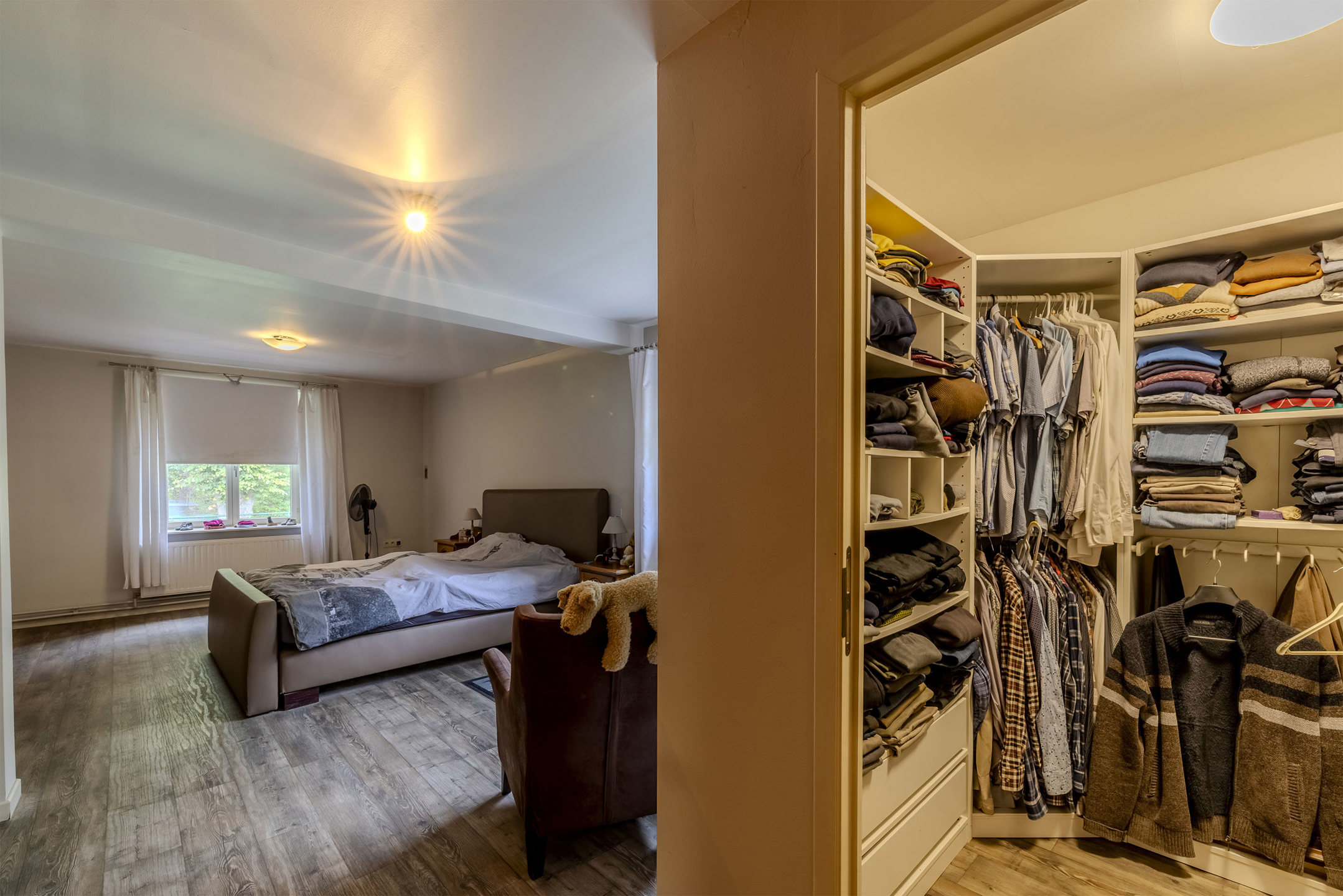 Ruime woning met vergunde loods 660 m² in Herentals!