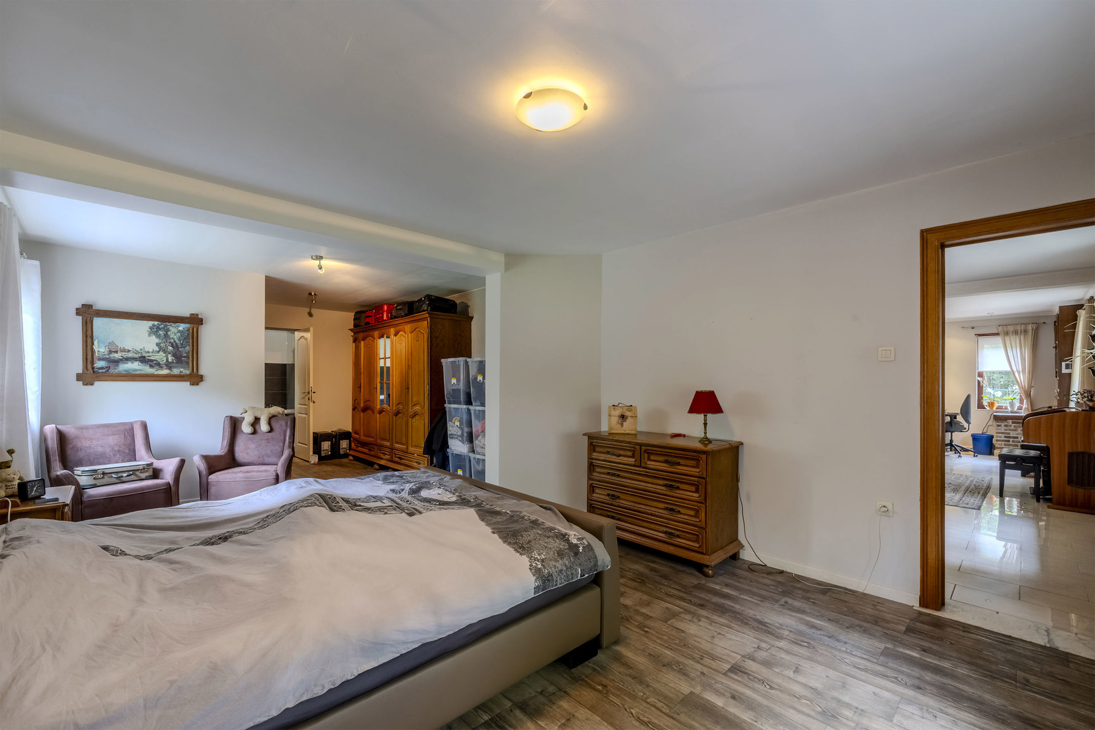 Ruime woning met vergunde loods 660 m² in Herentals!