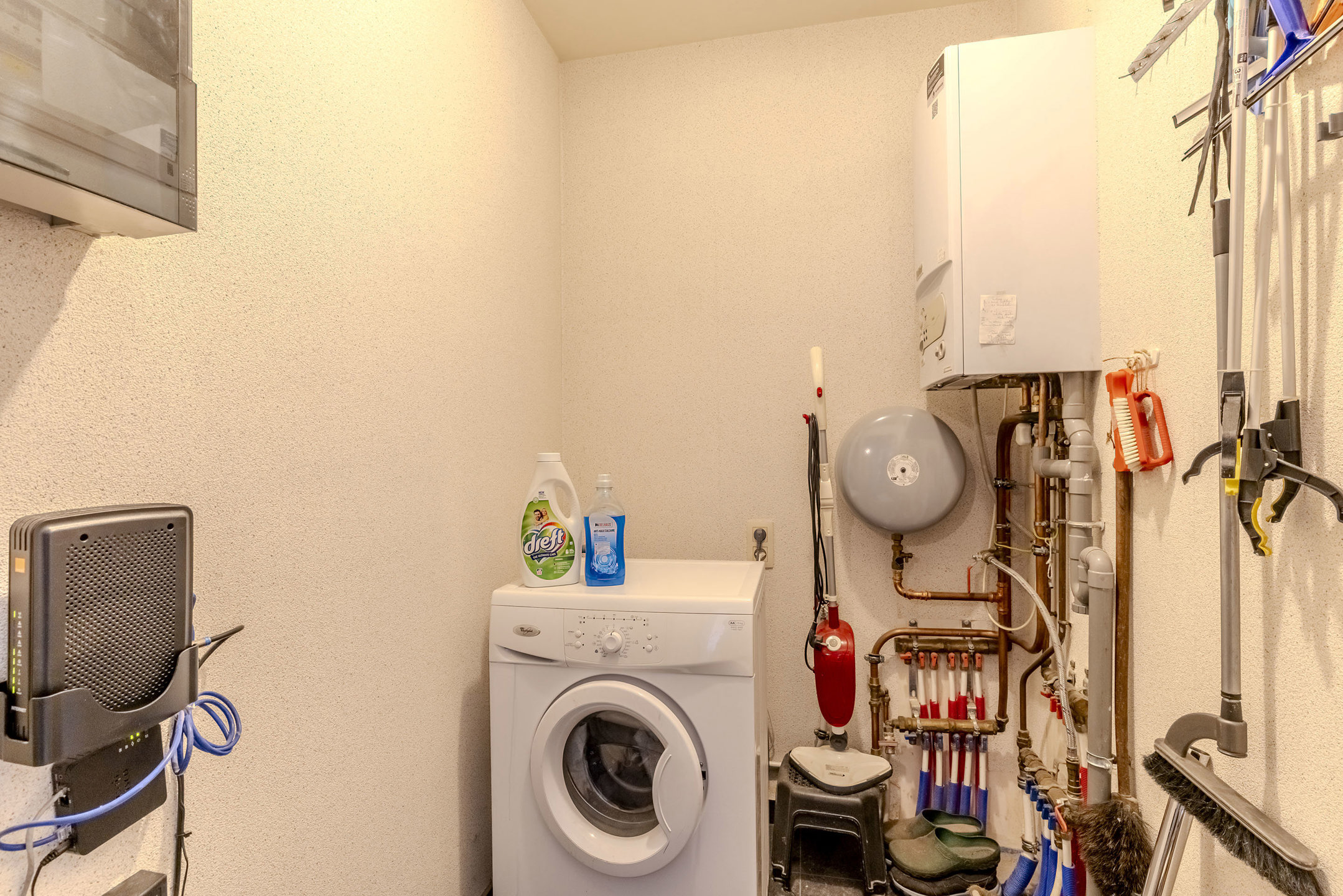 Verhuurd appartement met ruim terras, 2 slaapkamers & garage