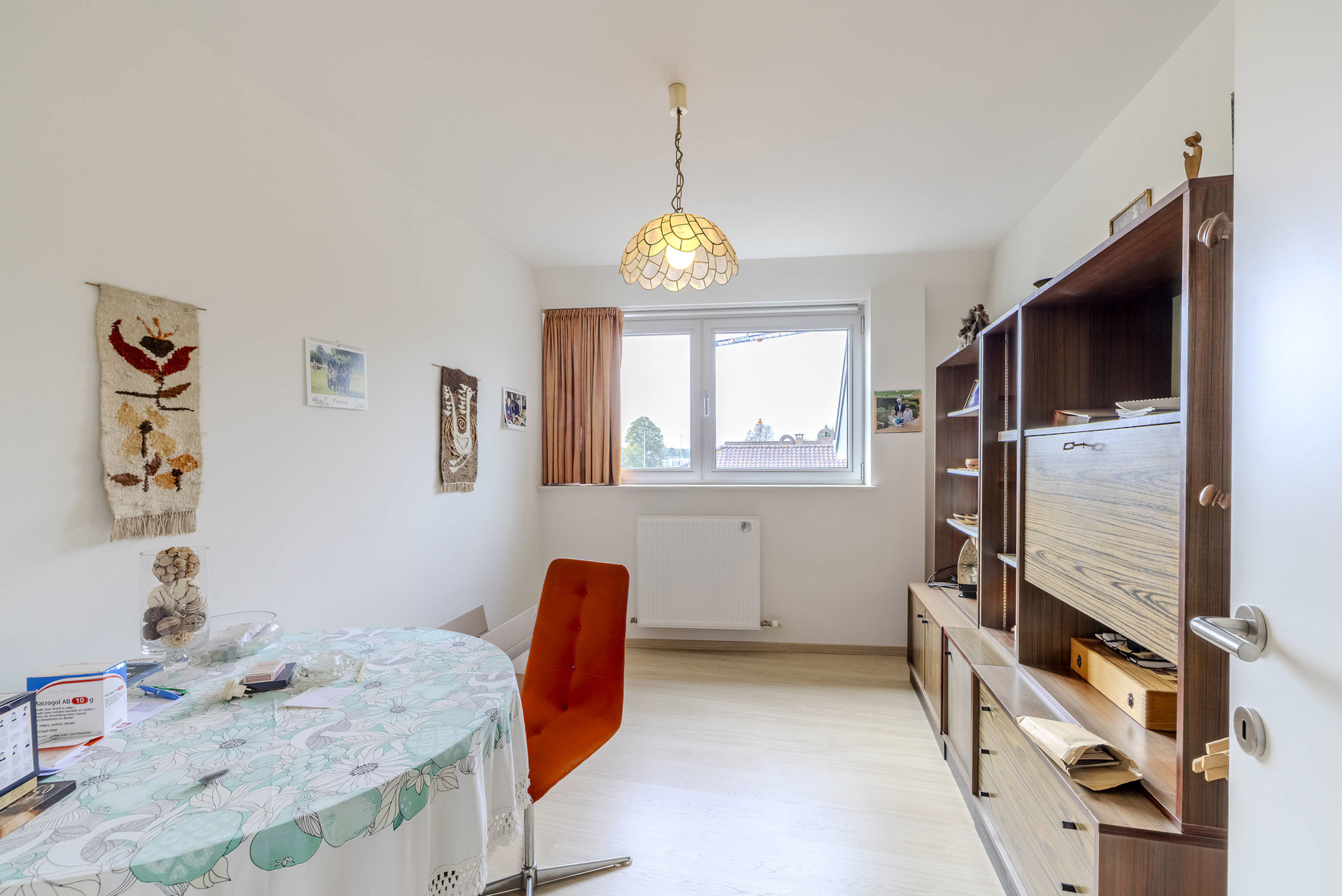 Uitzonderlijk appartement met 6 slaapkamers in Zandhoven!