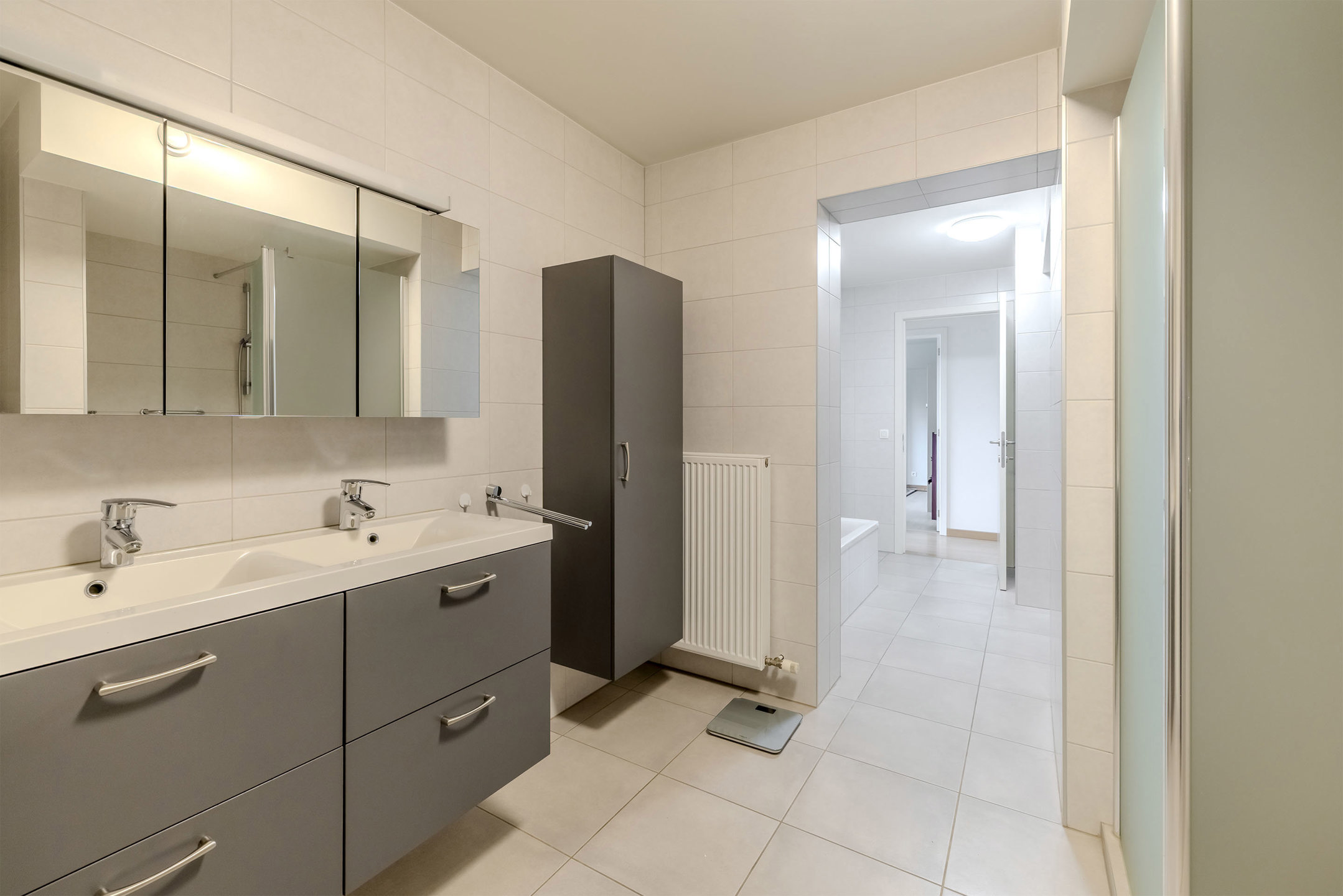 Uitzonderlijk appartement met 6 slaapkamers in Zandhoven!