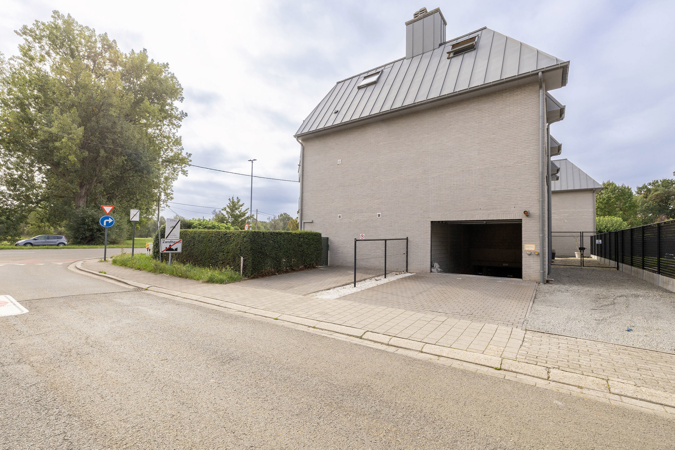 Ruim appartement van 118 m² met 3 slaapkamers in Zandhoven!