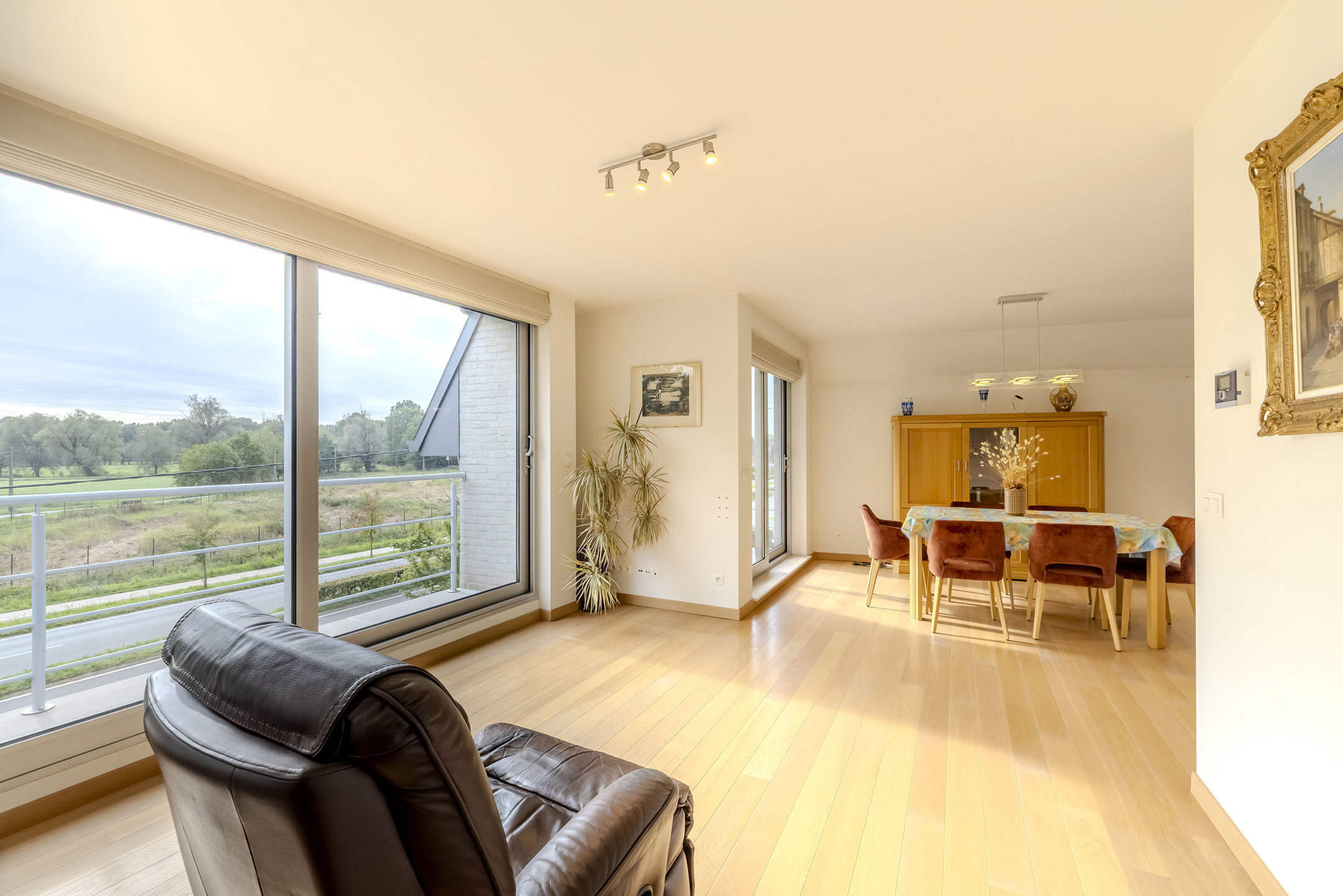 Ruim appartement van 117 m² met 3 slaapkamers in Zandhoven!