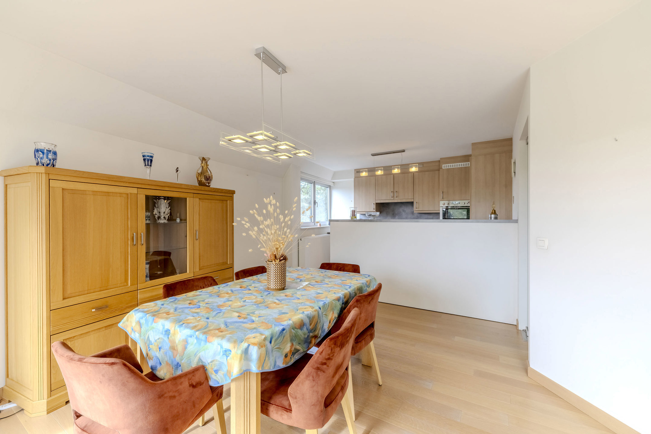 Ruim appartement van 117 m² met 3 slaapkamers in Zandhoven!