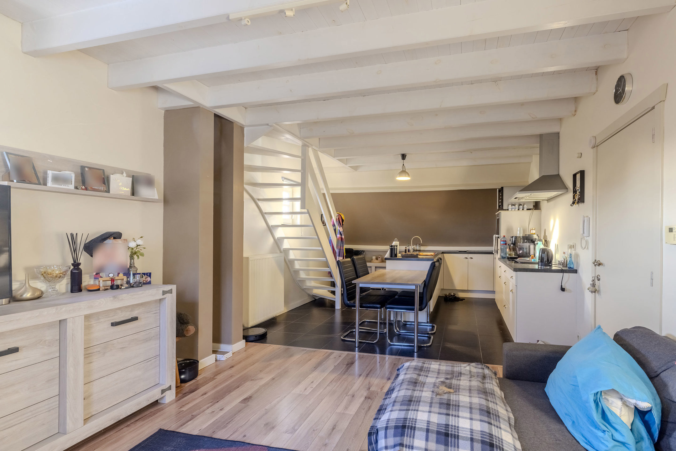 Duplex studio met garagebox op toplocatie