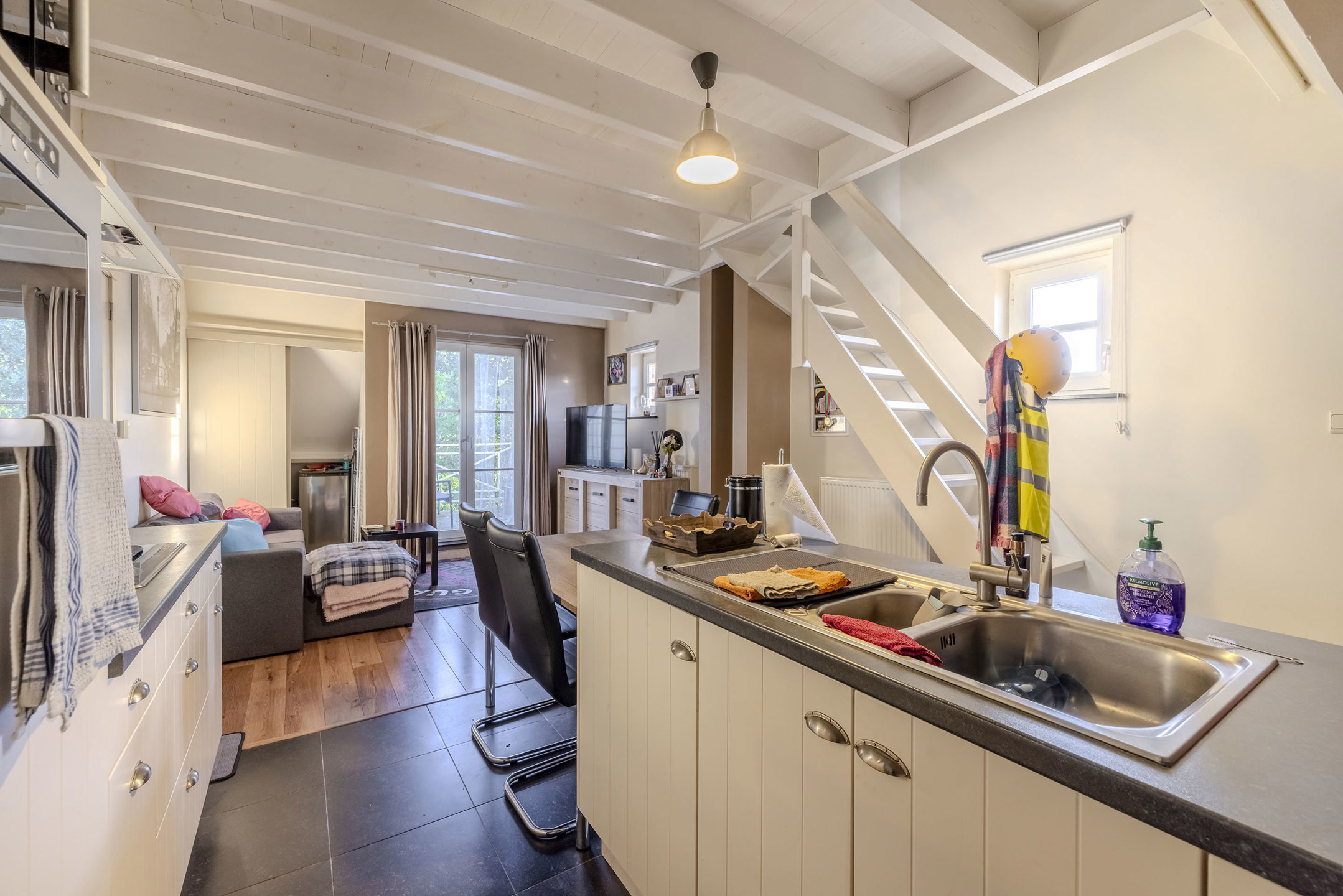 Duplex studio met garagebox op toplocatie