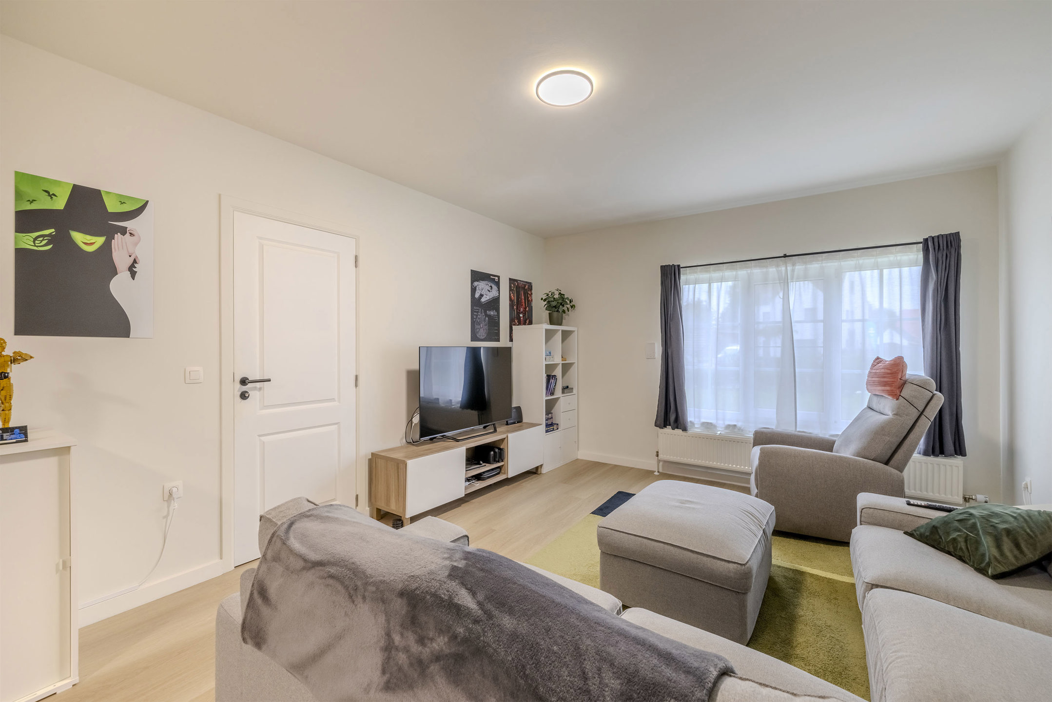 Gelijkvloers appartement met parking & tuin