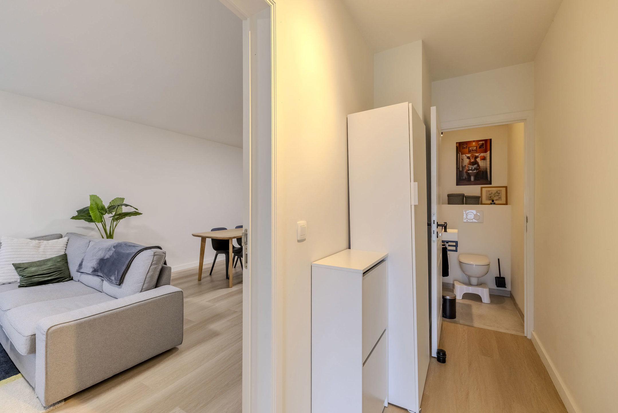 Gelijkvloers appartement met parking & tuin