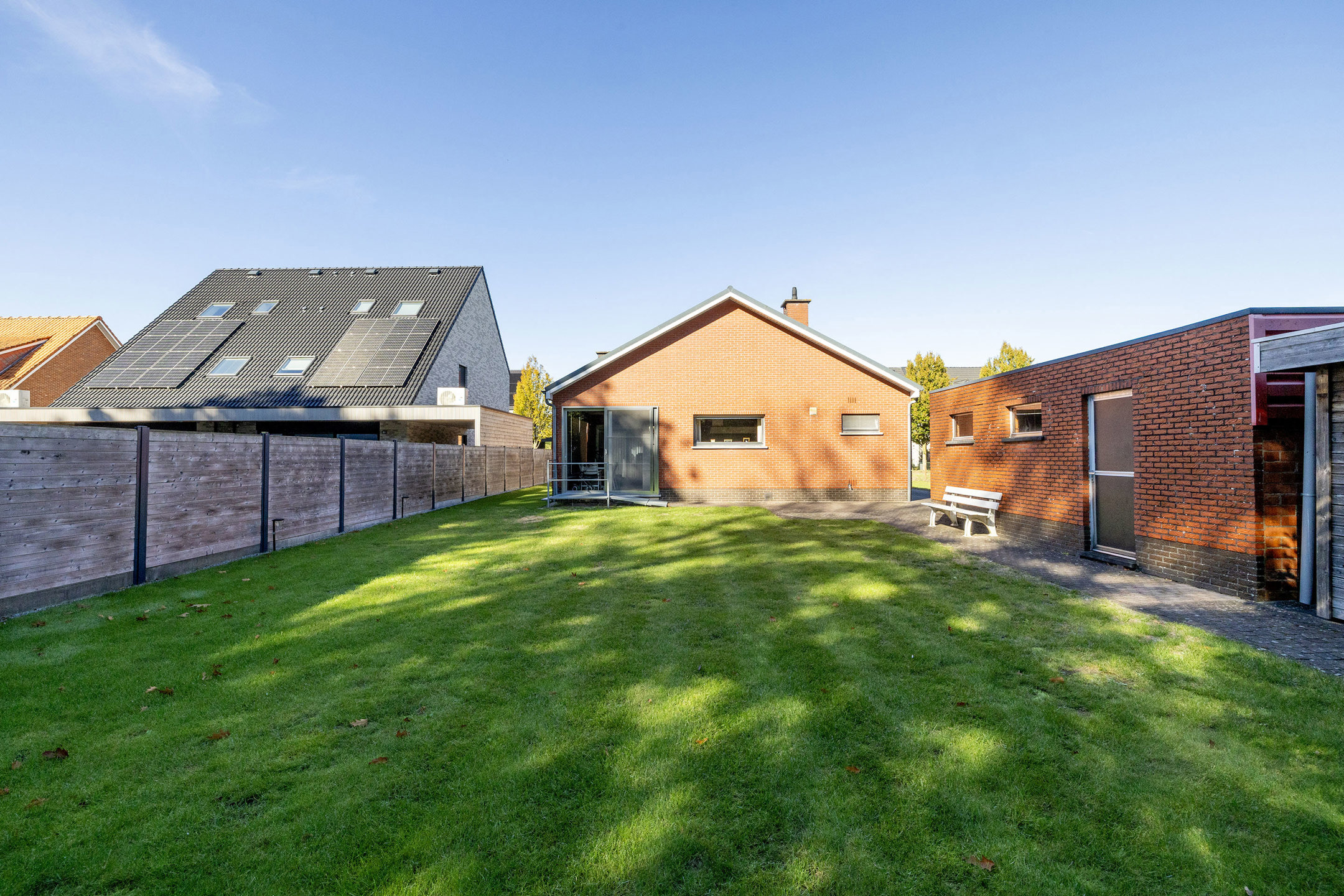 Gelijkvloerse woning met 3 slaapkamers op 730 m² in Sint-Job!
