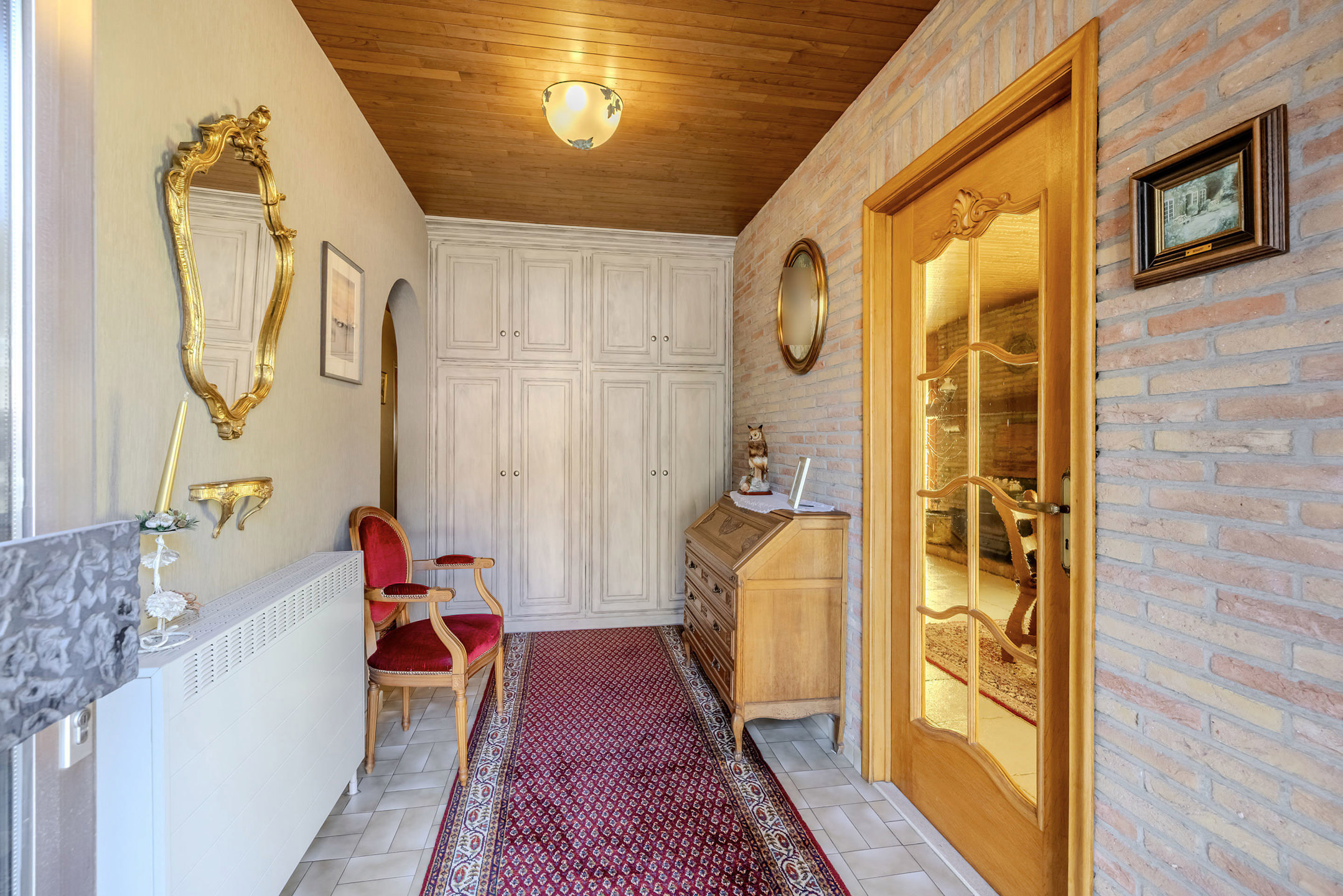Gelijkvloerse woning met 3 slaapkamers op 730 m² in Sint-Job!