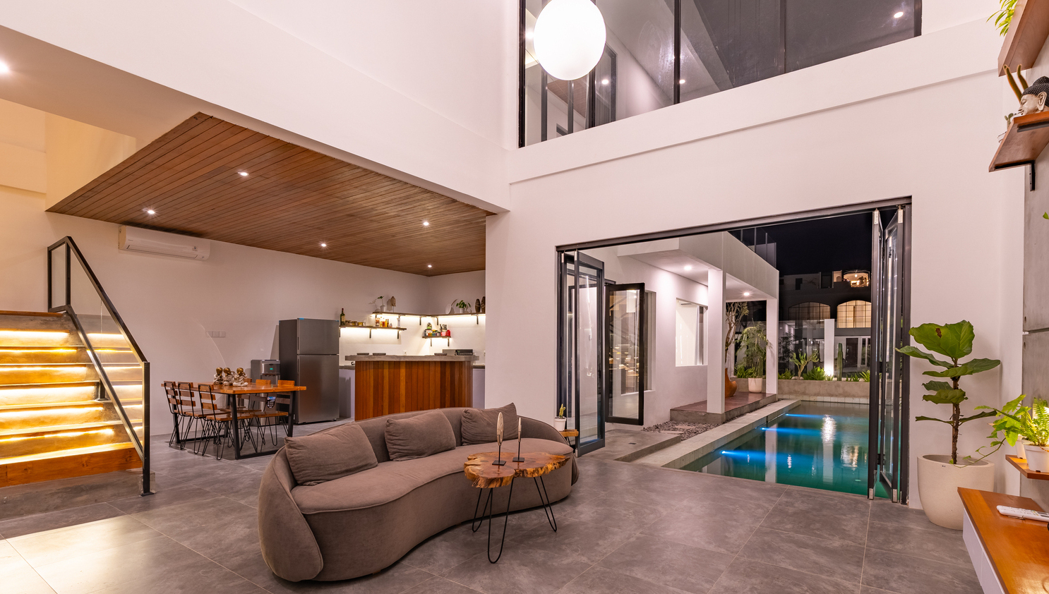 CASA SESEH MODERN VILLA 