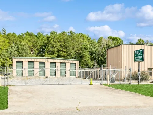A Bolt Storage Facility in Milledgeville, GA: Secure and welcoming self-storage with well-maintained facilities and roomy storage units reliable and convenient for your belongings.