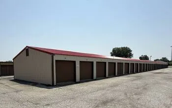 A self storage buildign 