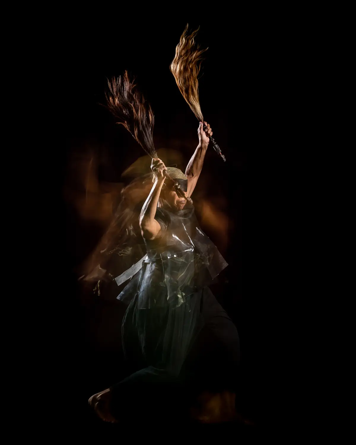 2018. Documentación fotográfica para la Red Afro de Revista étnica de Awilda Sterling Duprey en performance y vestuario de "en-cierro", performance transicional.  Fotografía: Johnny De Los Santos (598 Studios) para Revista étnica. 