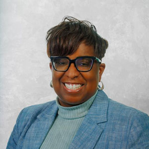 Julia Cunningham headshot