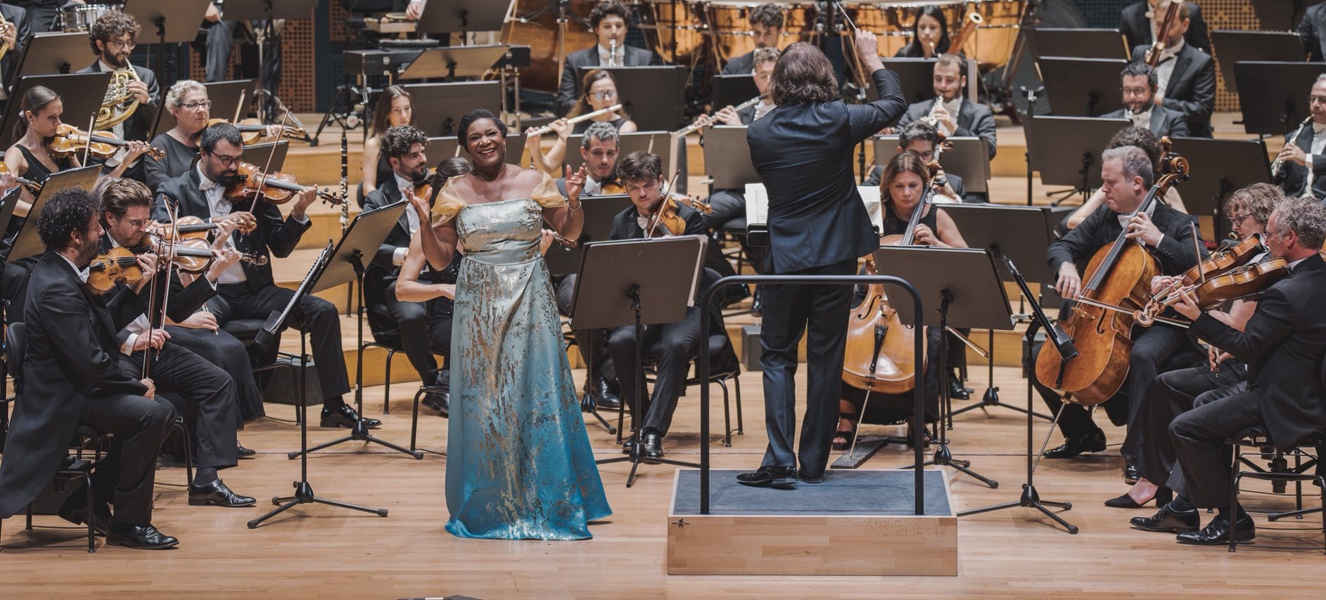 A magical Maggio Musicale debut singing Ravel's "Shéhérazade"