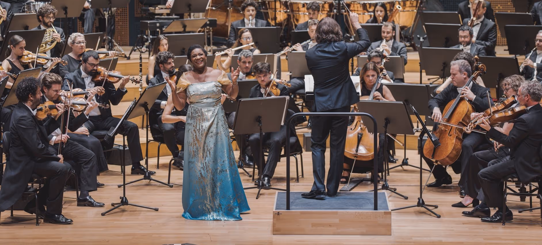 A magical Maggio Musicale debut singing Ravel's "Shéhérazade"