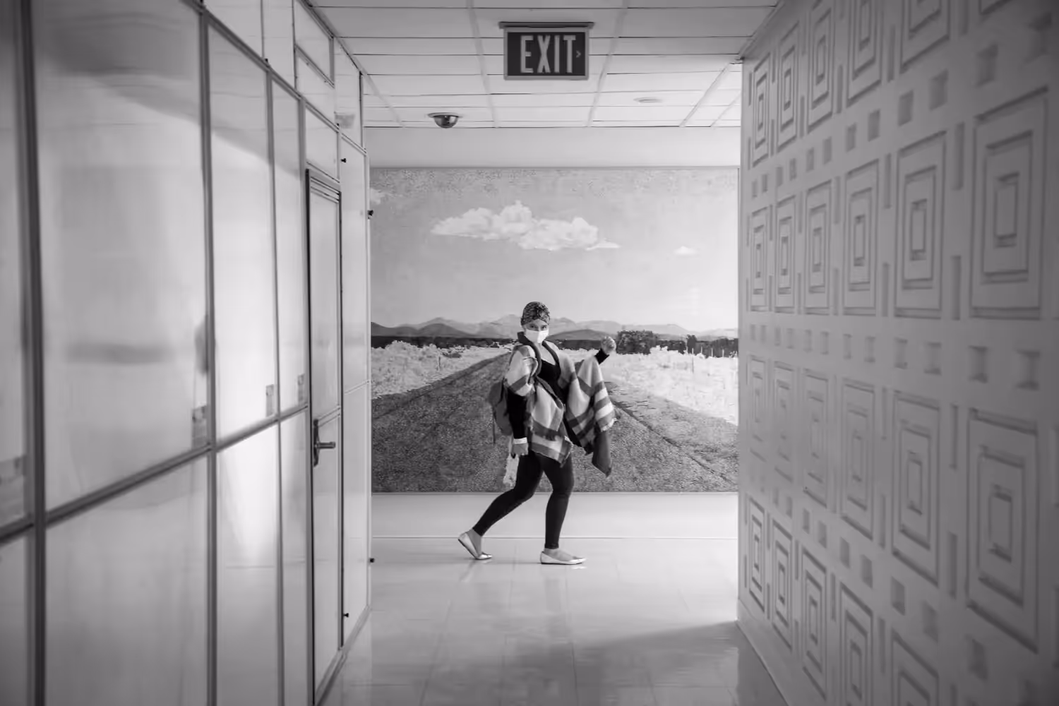 Sarah Hawthorne walking out of the hospital