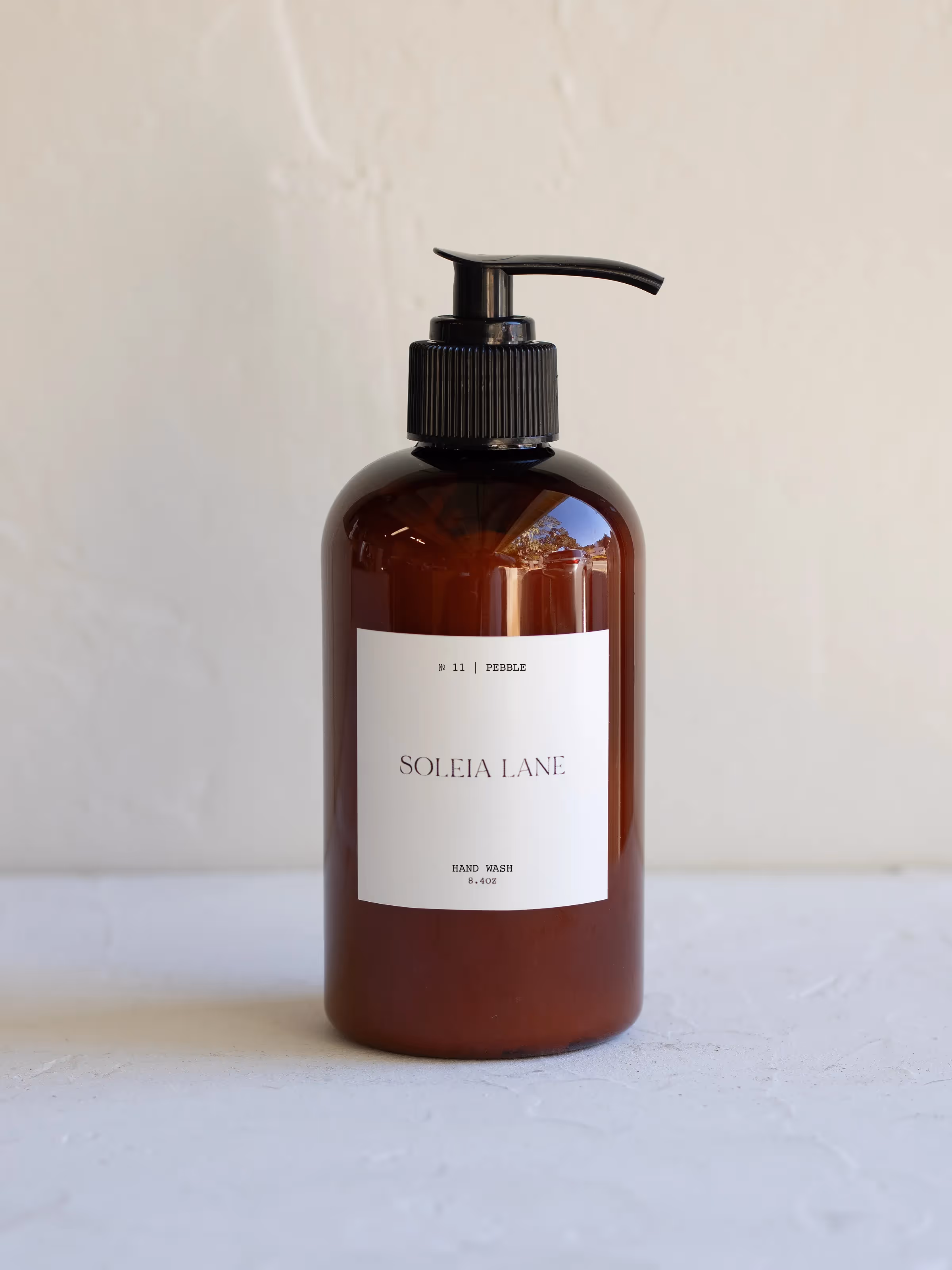 Soleai Lane hand soap in Pebble