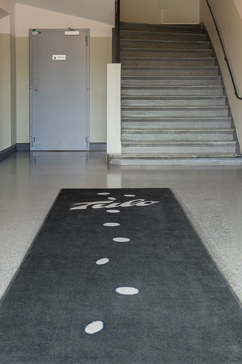 BRF Tulo – Entrématta för bostadsrättsföreningar från Logomattan