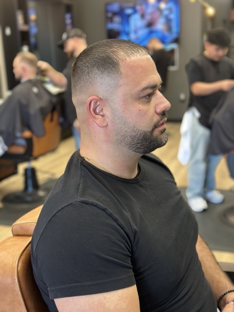 Image Center Bottom Experience