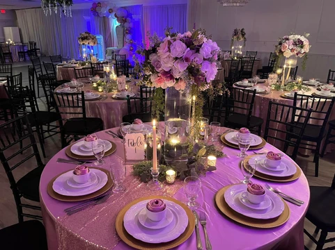 Modern wedding reception: Chic and stylish table decor at The Palmyra Venue - New Jersey