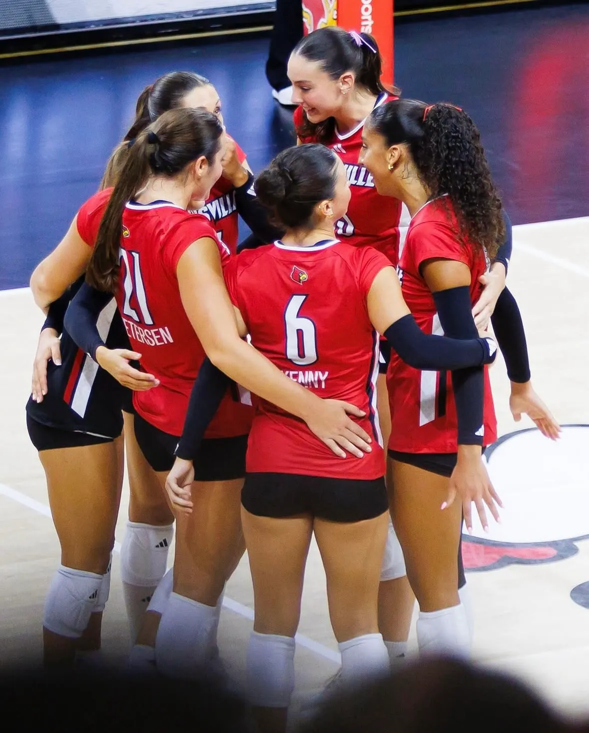 Cards Battle to the Wire, Fall in Five to Texas in ACC/SEC Showdown