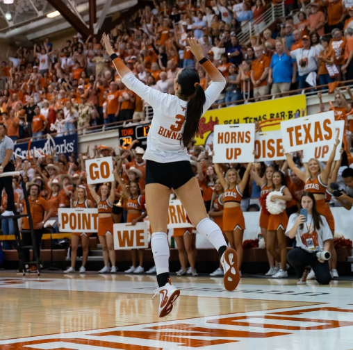 Rella Runs The Show To Keep Texas Undefeated