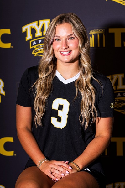 Lauren Pyle