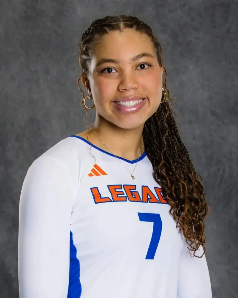 Saniya Tucker