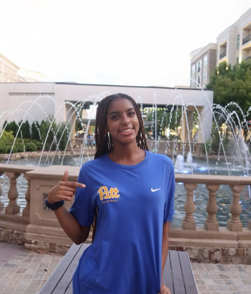 Pitt is It For A5 Outside Leilani Lamar