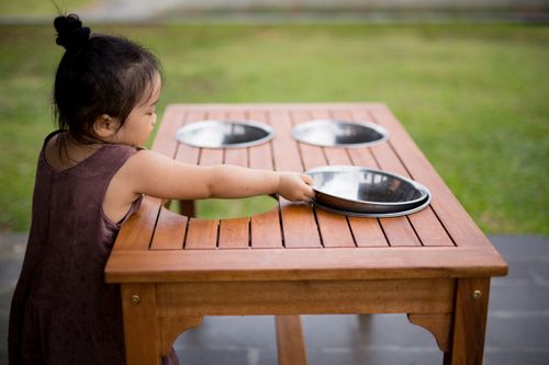 Mudtable with 4 bowls