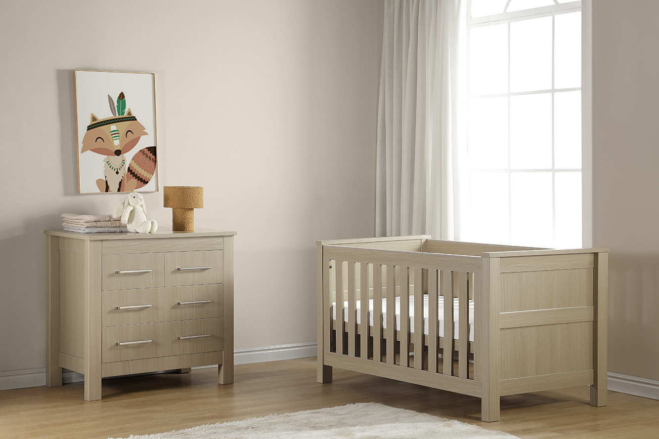 Henley Changer & Cot